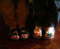 toes223.jpg (103923 bytes)